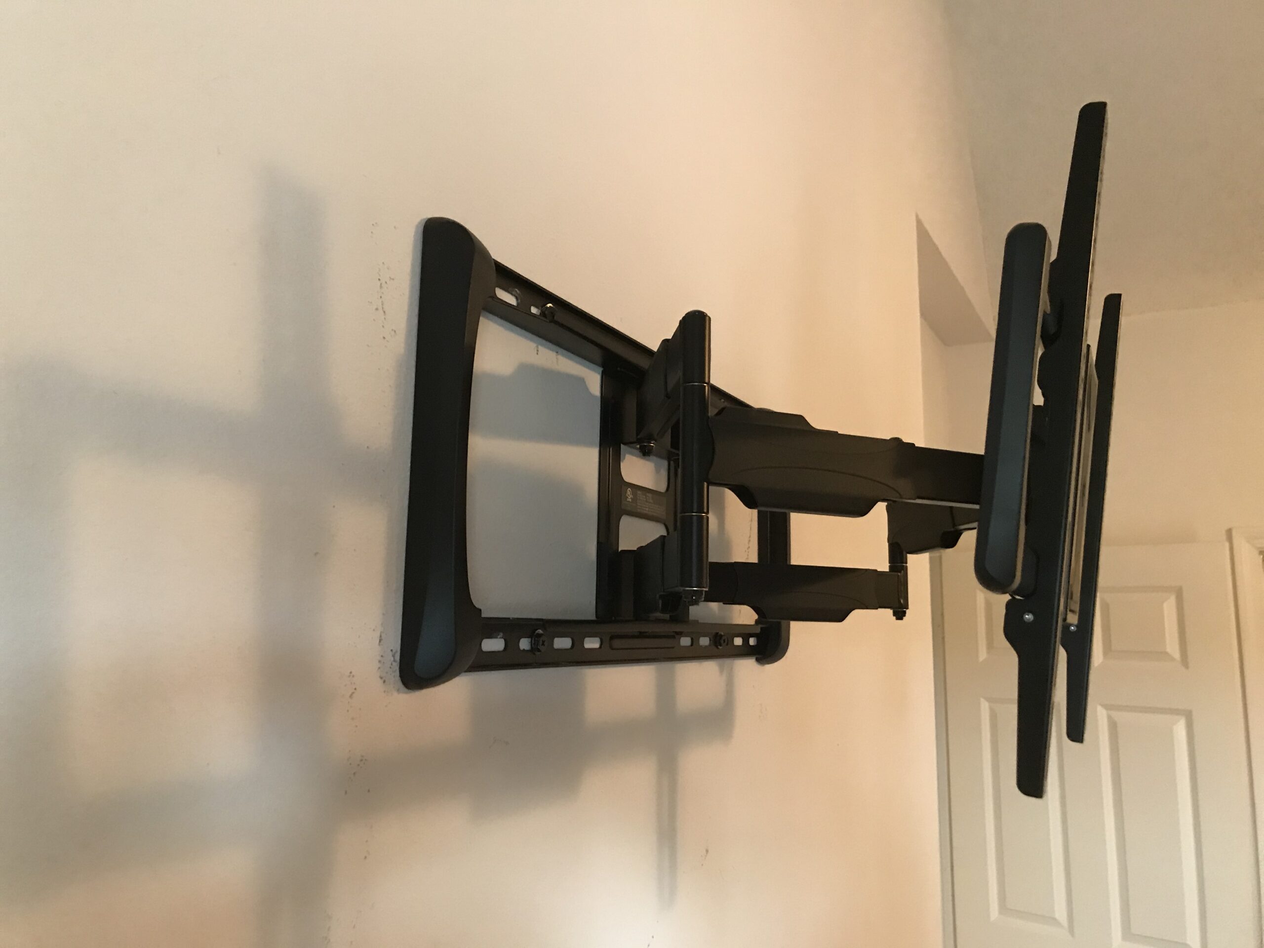 The Best Wall Mount TV Installers post thumbnail